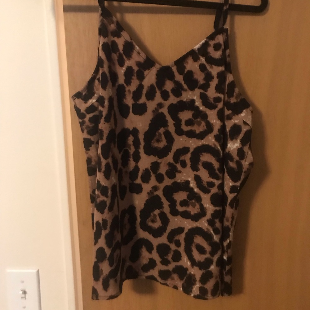VICI cheetah top. Never worn